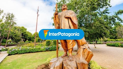 Escultura plaza Pucon