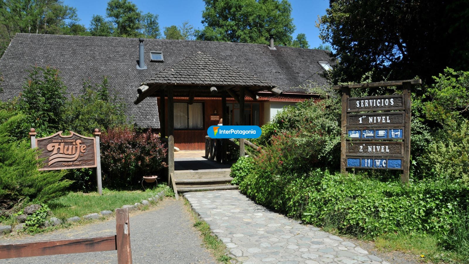 Ingresando a las terma de Huife - Puc�n