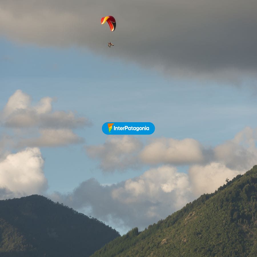 En parapente - Puc�n