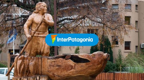 Escultura plaza Pucon