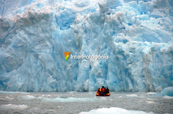 El ventisquero ms alto de Campos de Hielo Norte - Puerto Aysn