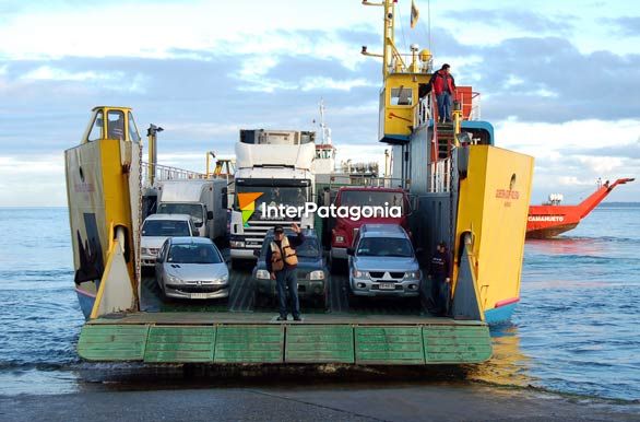 Atracando el Cruz del Sur - Puerto Montt