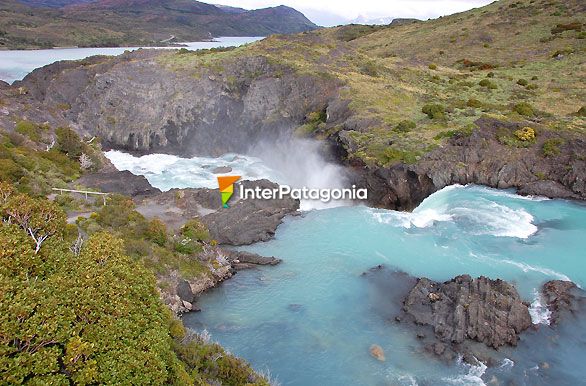 Visita obligada al Salto Grande - Puerto Natales