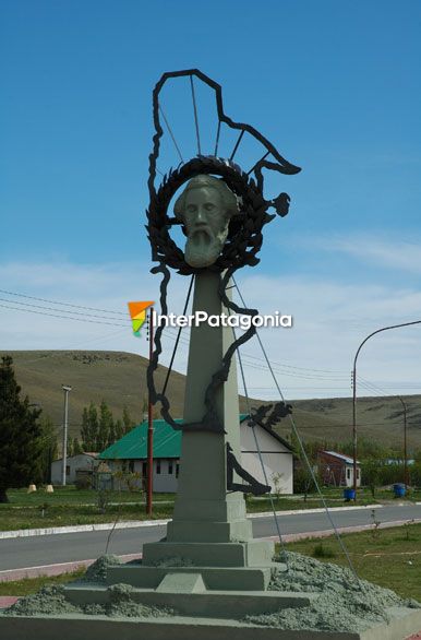 Homenaje a Nicols Avellaneda, en Av. con su nombre - Puerto Santa Cruz