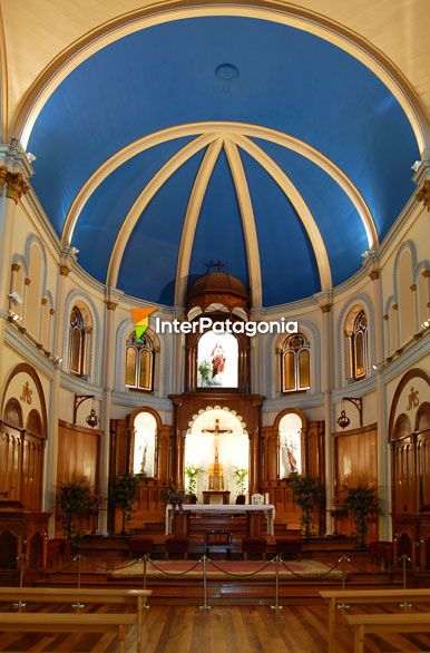 Interior catedral - Puerto Varas