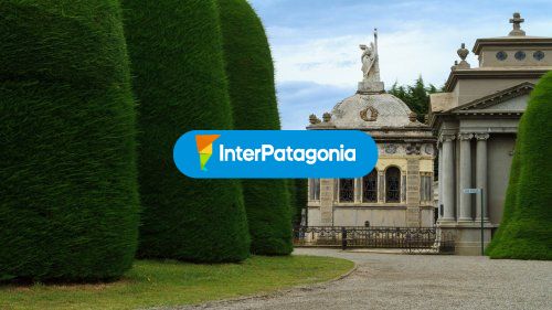 Ingreso al cementerio