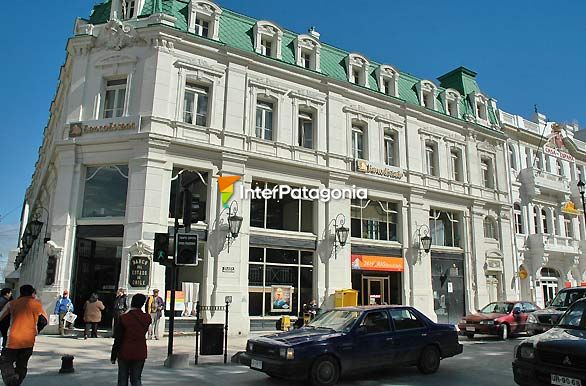 Histrico edificio, hoy Banco del Estado - Punta Arenas