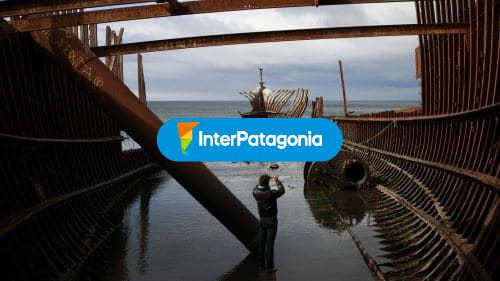 Barco abandonado desde adentro