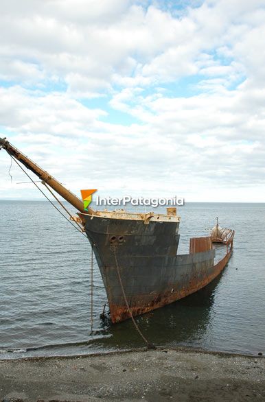 Restos de la fragata Lord Lonsdale - Punta Arenas