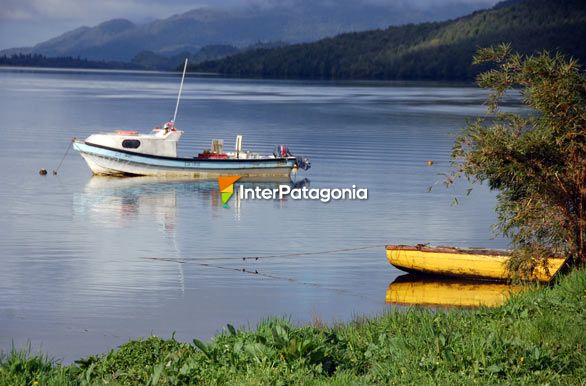 Quiet bay - Puyuhuapi