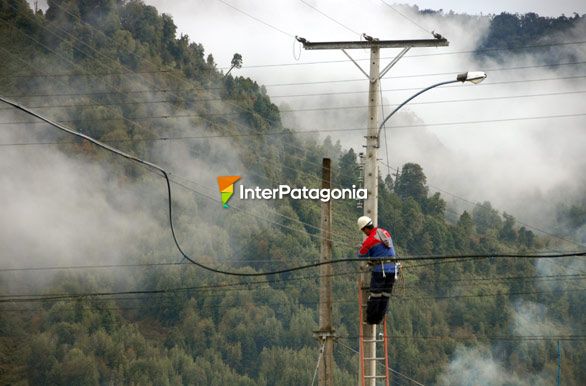 Cable maintenance - Puyuhuapi