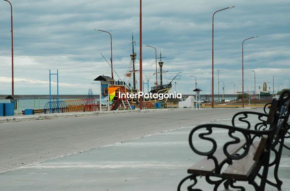 Paseo de la costanera - San Julin