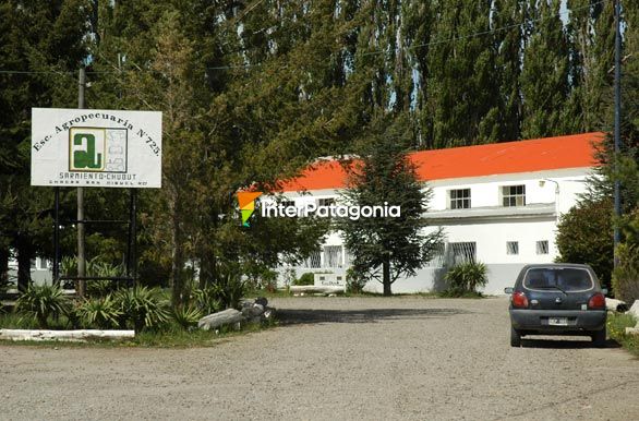 Escuela agropecuaria - Sarmiento