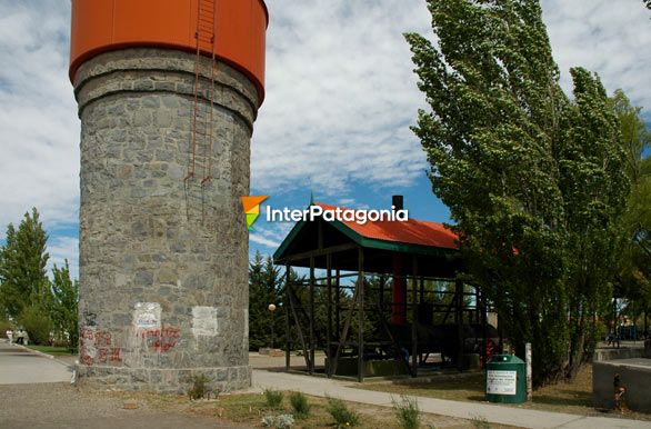 Viejo tanque de agua ferroviario - Sarmiento