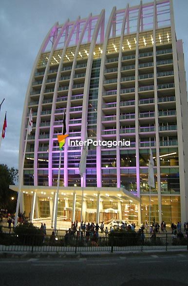 Vista nocturna, nuevo Hotel Casino - Valdivia