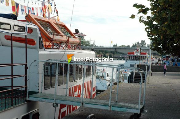 Esperando la zarpada - Valdivia