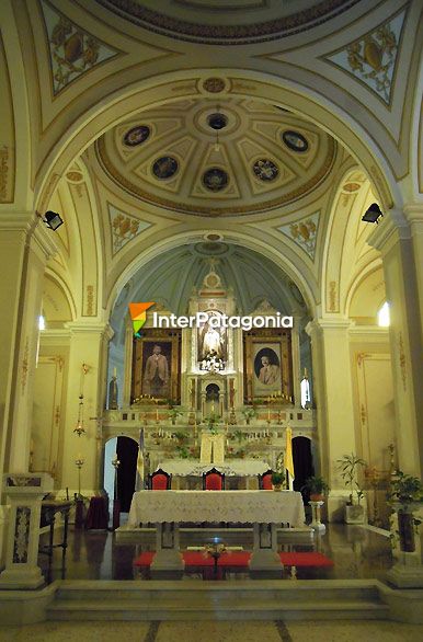 Interior catedral - Carmen de Patagones