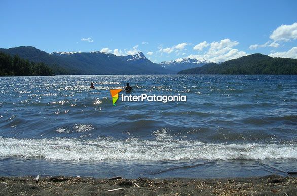 Lago Espejo, Patagonia cordillerana