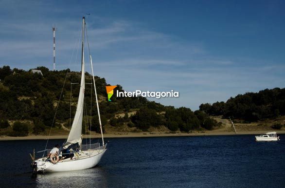 Navegando el Alumin - Villa Pehuenia / Moquehue