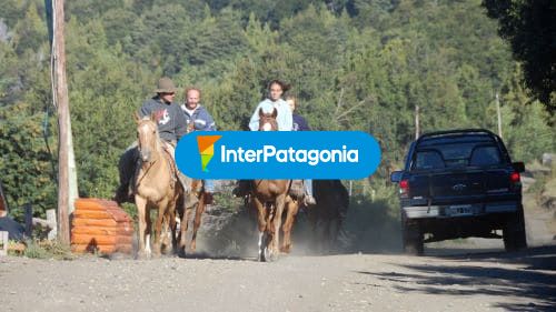 Cabalgata por el pueblo